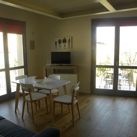 Petra Magica Apartamento San Pantaleo Exterior foto