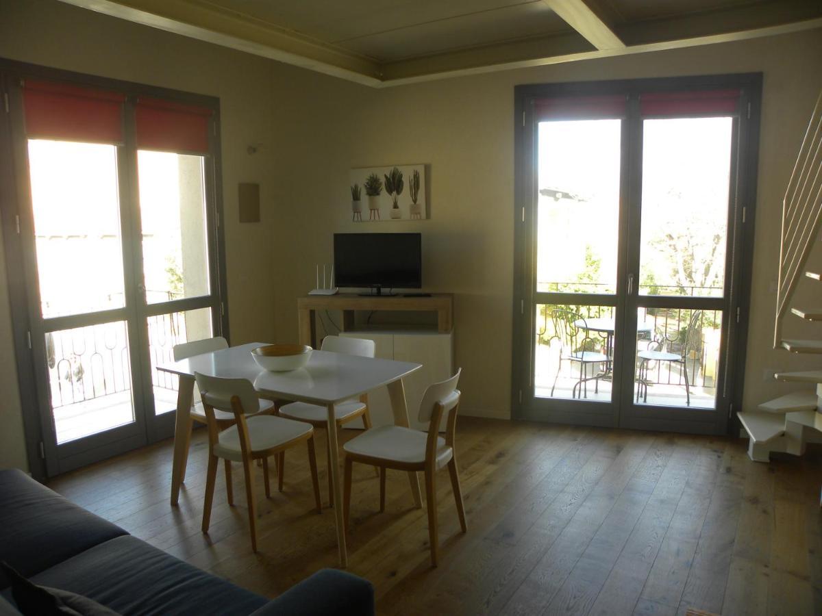 Petra Magica Apartamento San Pantaleo Exterior foto